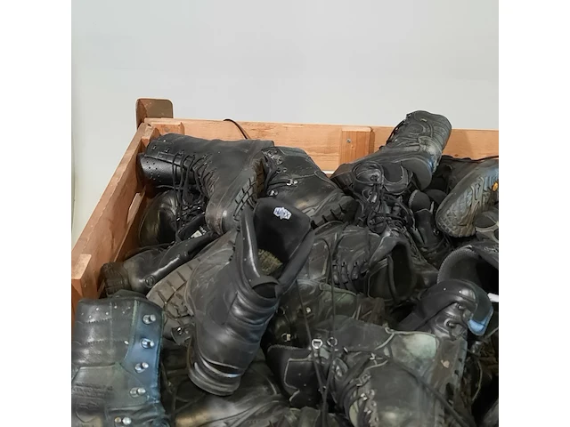 Partij diverse schoenen - afbeelding 4 van  13