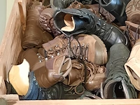 Partij diverse schoenen - afbeelding 12 van  21