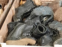 Partij diverse schoenen - afbeelding 18 van  21