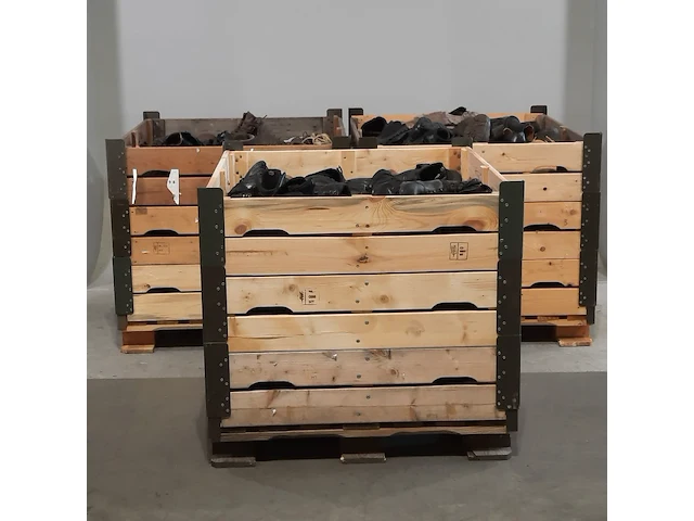Partij diverse schoenen - afbeelding 1 van  21