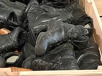 Partij diverse schoenen - afbeelding 7 van  21