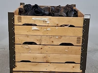 Partij diverse schoenen