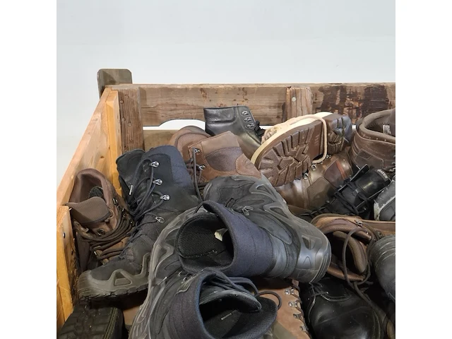 Partij diverse schoenen - afbeelding 5 van  11