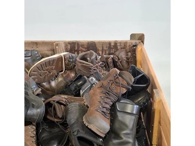 Partij diverse schoenen - afbeelding 6 van  11