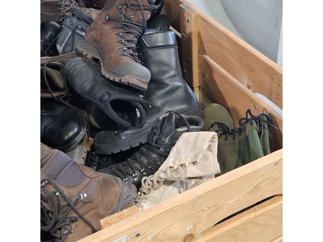 Partij diverse schoenen - afbeelding 8 van  11