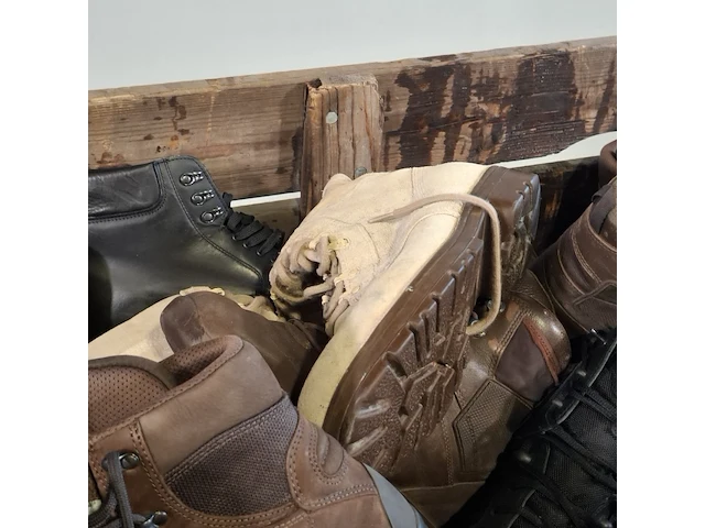 Partij diverse schoenen - afbeelding 11 van  11
