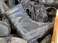 Partij diverse schoenen - afbeelding 7 van  17