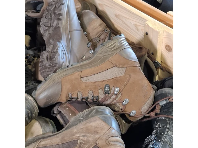 Partij diverse schoenen - afbeelding 15 van  17