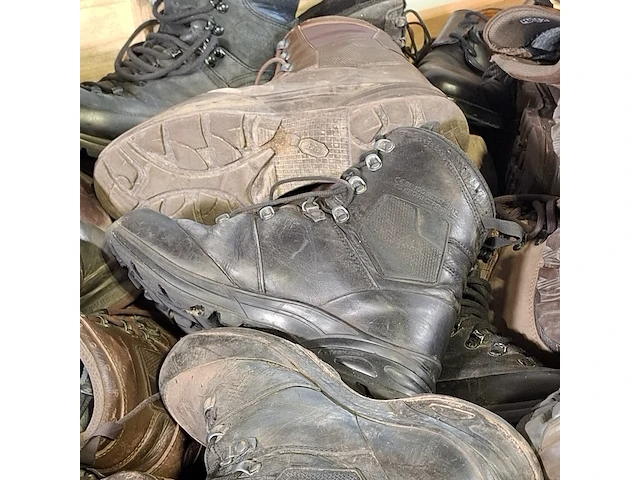 Partij diverse schoenen - afbeelding 17 van  17