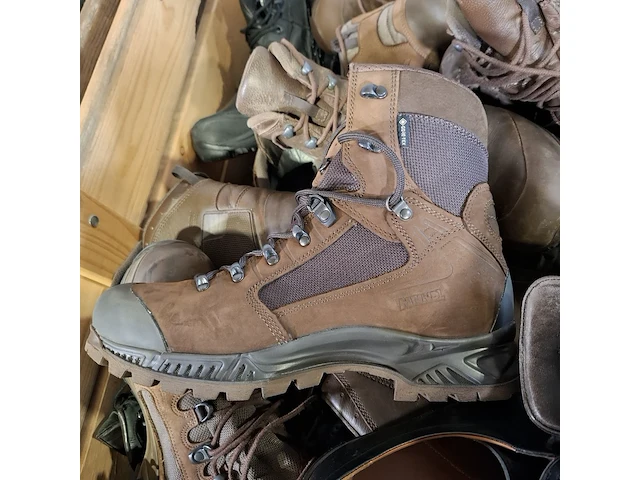 Partij diverse schoenen - afbeelding 3 van  11