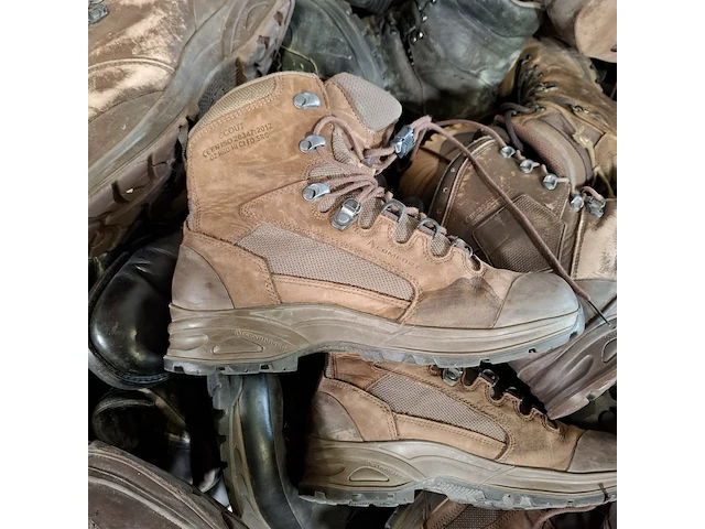 Partij diverse schoenen - afbeelding 3 van  13