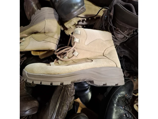 Partij diverse schoenen - afbeelding 8 van  13