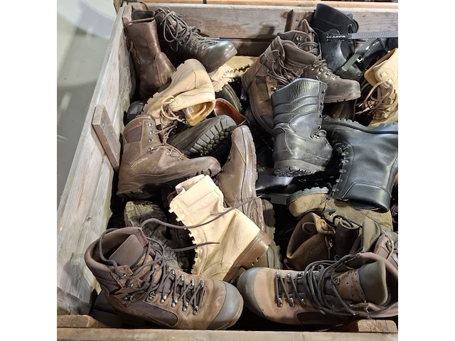 Partij diverse schoenen - afbeelding 11 van  13