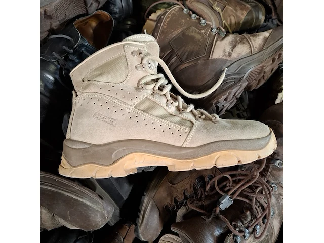 Partij diverse schoenen - afbeelding 13 van  13