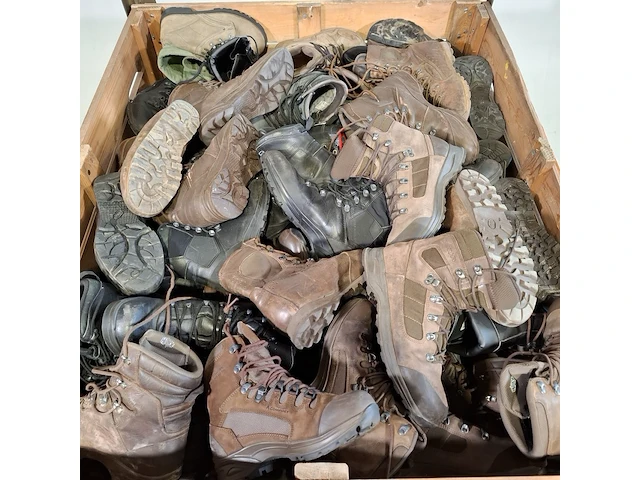 Partij diverse schoenen - afbeelding 2 van  7