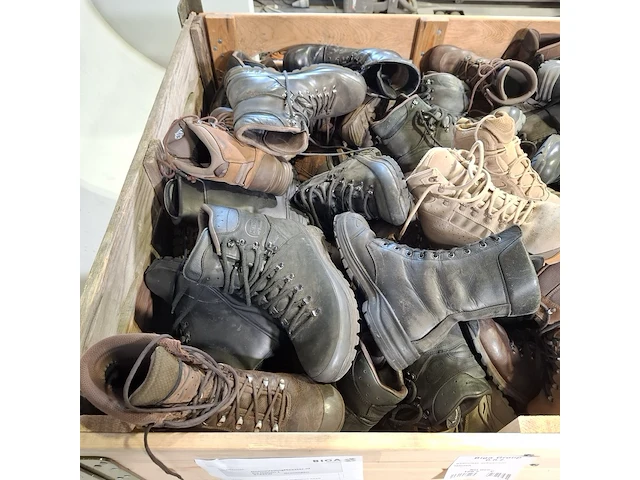 Partij diverse schoenen - afbeelding 7 van  7