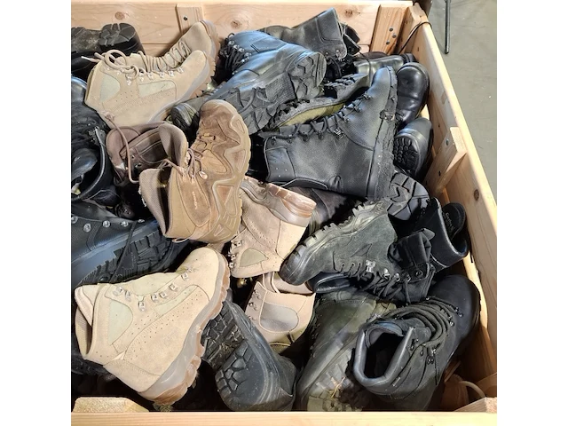 Partij diverse schoenen - afbeelding 4 van  13