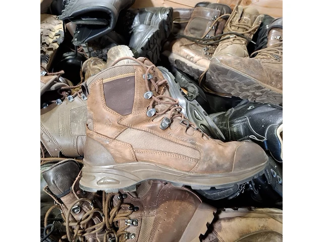 Partij diverse schoenen - afbeelding 7 van  13
