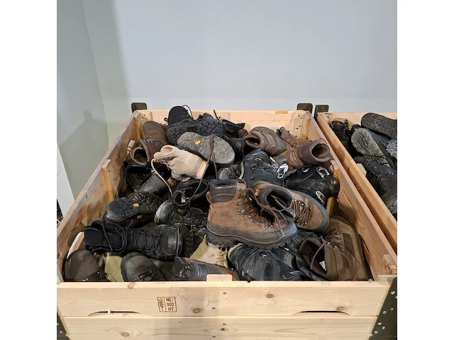 Partij diverse schoenen - afbeelding 2 van  9