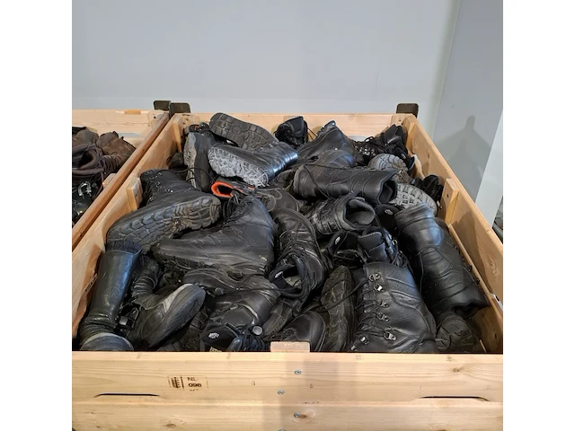 Partij diverse schoenen - afbeelding 3 van  9
