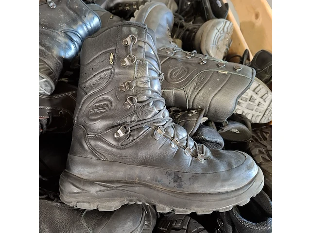 Partij diverse schoenen - afbeelding 8 van  9