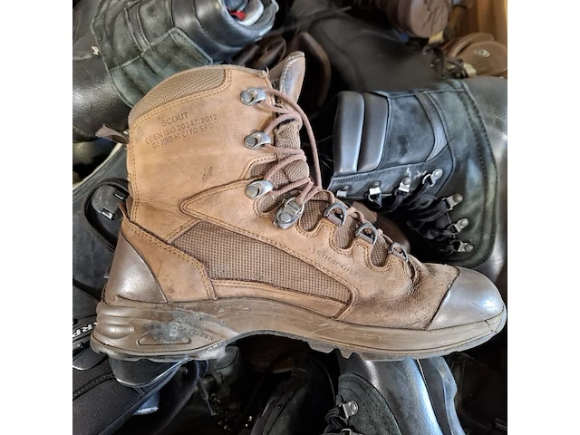 Partij diverse schoenen - afbeelding 4 van  5