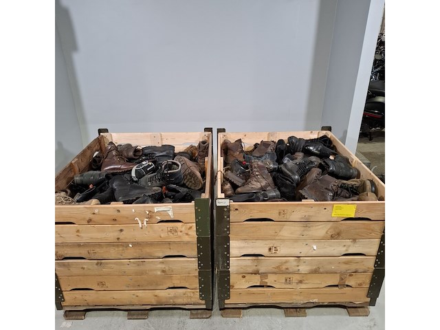 Partij diverse schoenen - afbeelding 1 van  8
