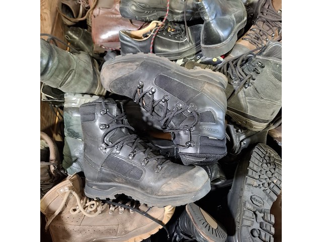 Partij diverse schoenen - afbeelding 5 van  8