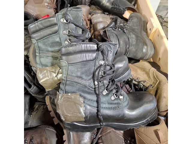 Partij diverse schoenen - afbeelding 7 van  8