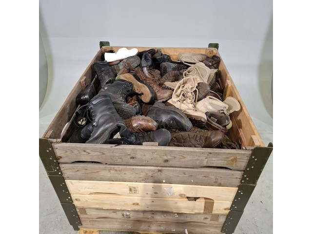 Partij diverse schoenen - afbeelding 2 van  6