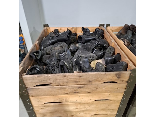 Partij diverse schoenen - afbeelding 3 van  10