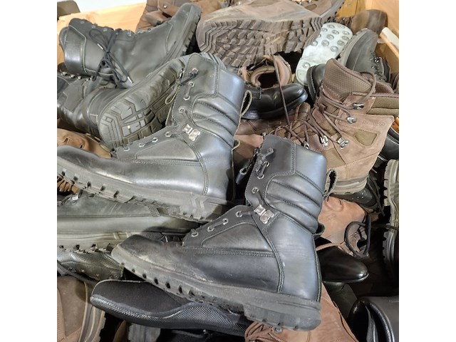 Partij diverse schoenen - afbeelding 7 van  10