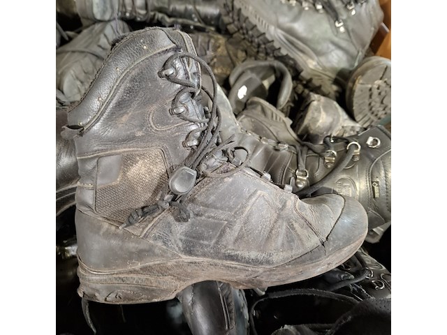 Partij diverse schoenen - afbeelding 2 van  10