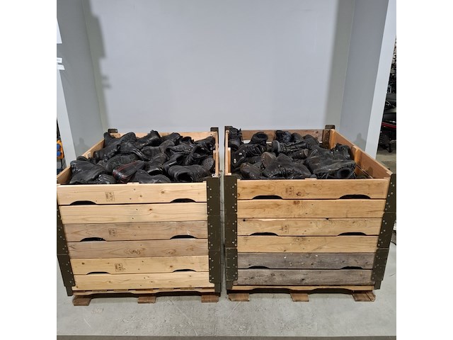 Partij diverse schoenen - afbeelding 1 van  10