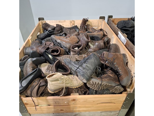 Partij diverse schoenen - afbeelding 6 van  10