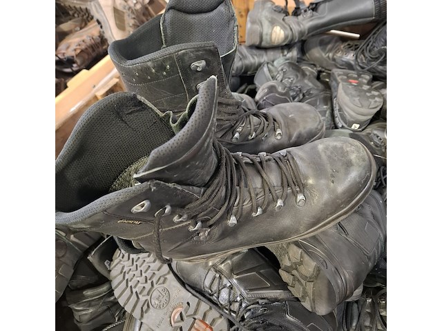 Partij diverse schoenen - afbeelding 10 van  10