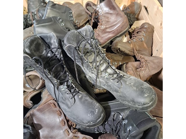 Partij diverse schoenen - afbeelding 8 van  9