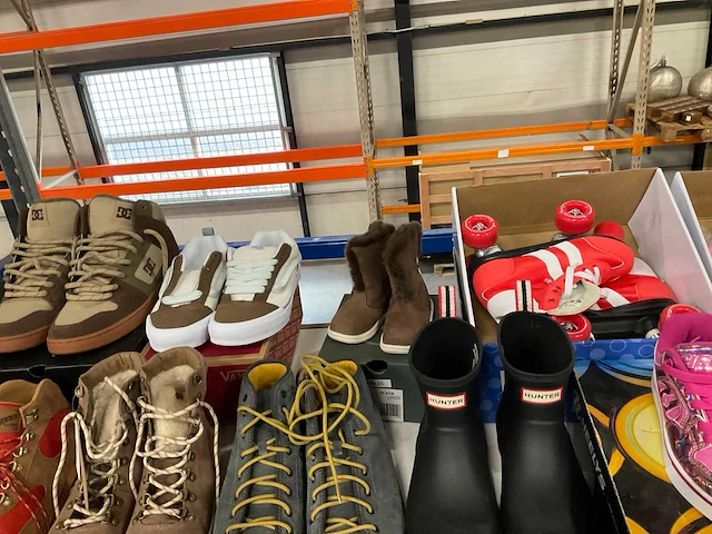 Partij diverse schoenen/rolschaatsen (14x) - afbeelding 4 van  7