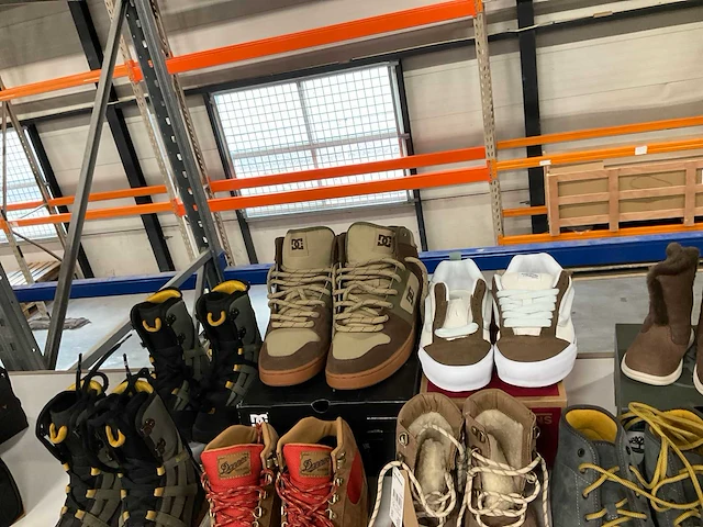 Partij diverse schoenen/rolschaatsen (14x) - afbeelding 6 van  7