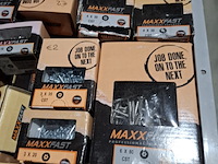 Partij diverse schroeven, bouten, moeren en ringen, o.a. maxxfast, fisher, fabory - afbeelding 2 van  33