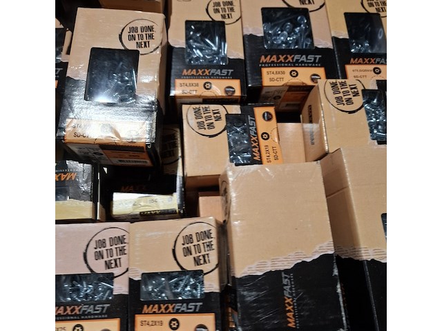 Partij diverse schroeven, bouten, moeren en ringen, o.a. maxxfast, fisher, fabory - afbeelding 6 van  33