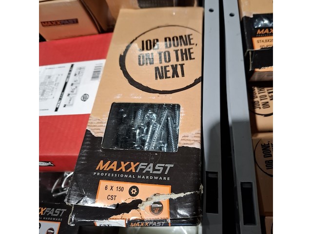 Partij diverse schroeven, bouten, moeren en ringen, o.a. maxxfast, fisher, fabory - afbeelding 13 van  33