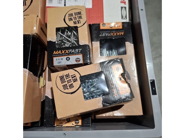 Partij diverse schroeven, bouten, moeren en ringen, o.a. maxxfast, fisher, fabory - afbeelding 15 van  33