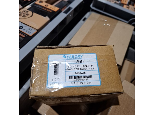 Partij diverse schroeven, bouten, moeren en ringen, o.a. maxxfast, fisher, fabory - afbeelding 19 van  33