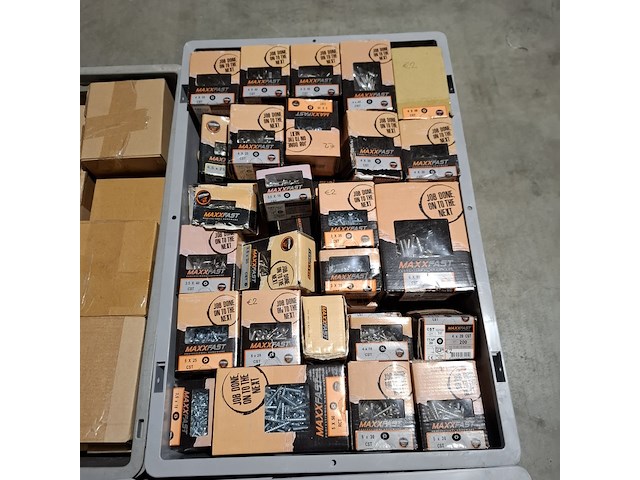 Partij diverse schroeven, bouten, moeren en ringen, o.a. maxxfast, fisher, fabory - afbeelding 12 van  33