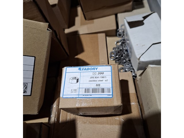 Partij diverse schroeven, bouten, moeren en ringen, o.a. maxxfast, fisher, fabory - afbeelding 25 van  33