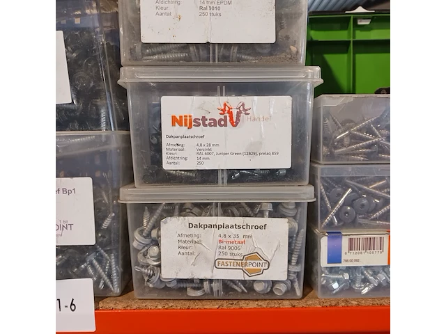 Partij diverse schroeven - afbeelding 2 van  21