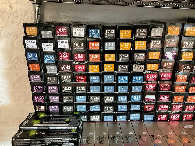 Partij diverse schwarzkopf & l’oréal haarverf (768x) - afbeelding 17 van  19