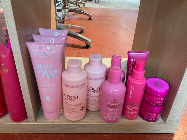 Partij diverse schwarzkopf&lee stafford haarproducten (152x) - afbeelding 3 van  12