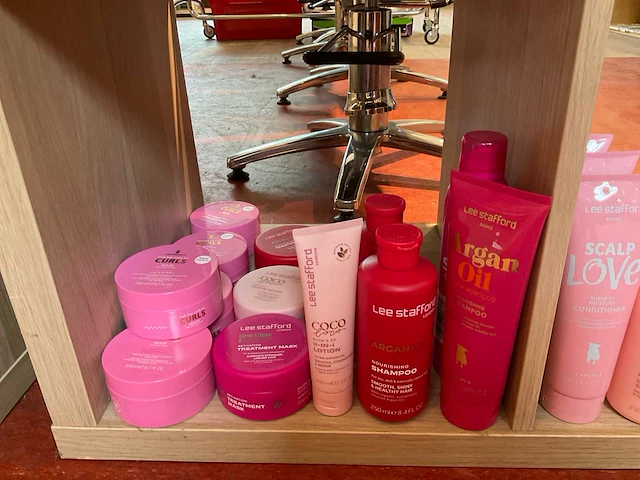 Partij diverse schwarzkopf&lee stafford haarproducten (152x) - afbeelding 4 van  12